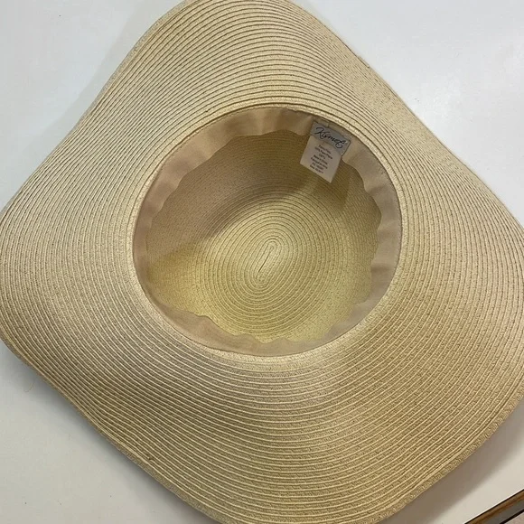 Sun hat - Picture 2 of 2